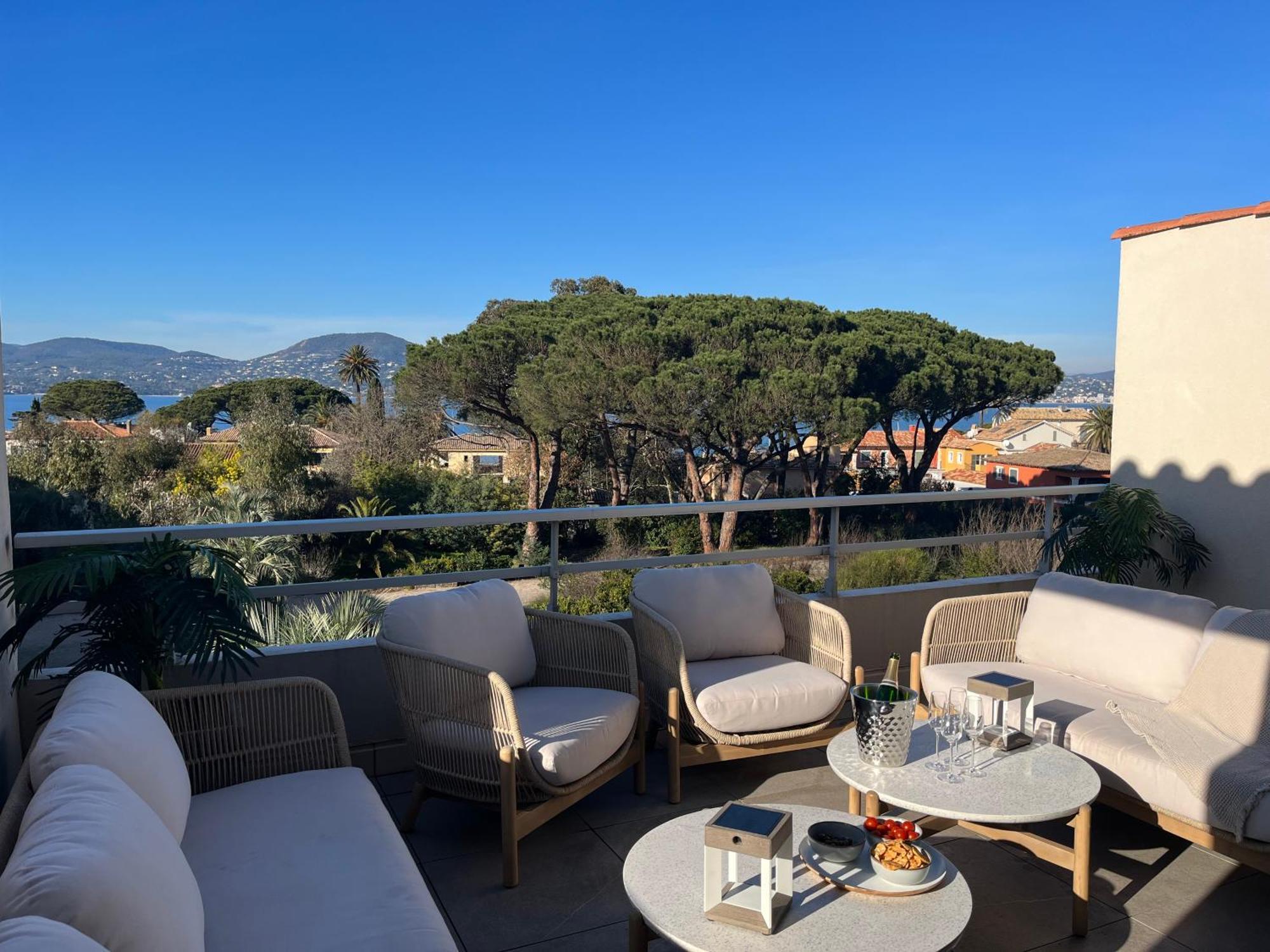 Terrasse Vue Mer - Appartement 6 Pers, 3 Chambres Et Parking A St Tropez Saint Tropez Bagian luar foto