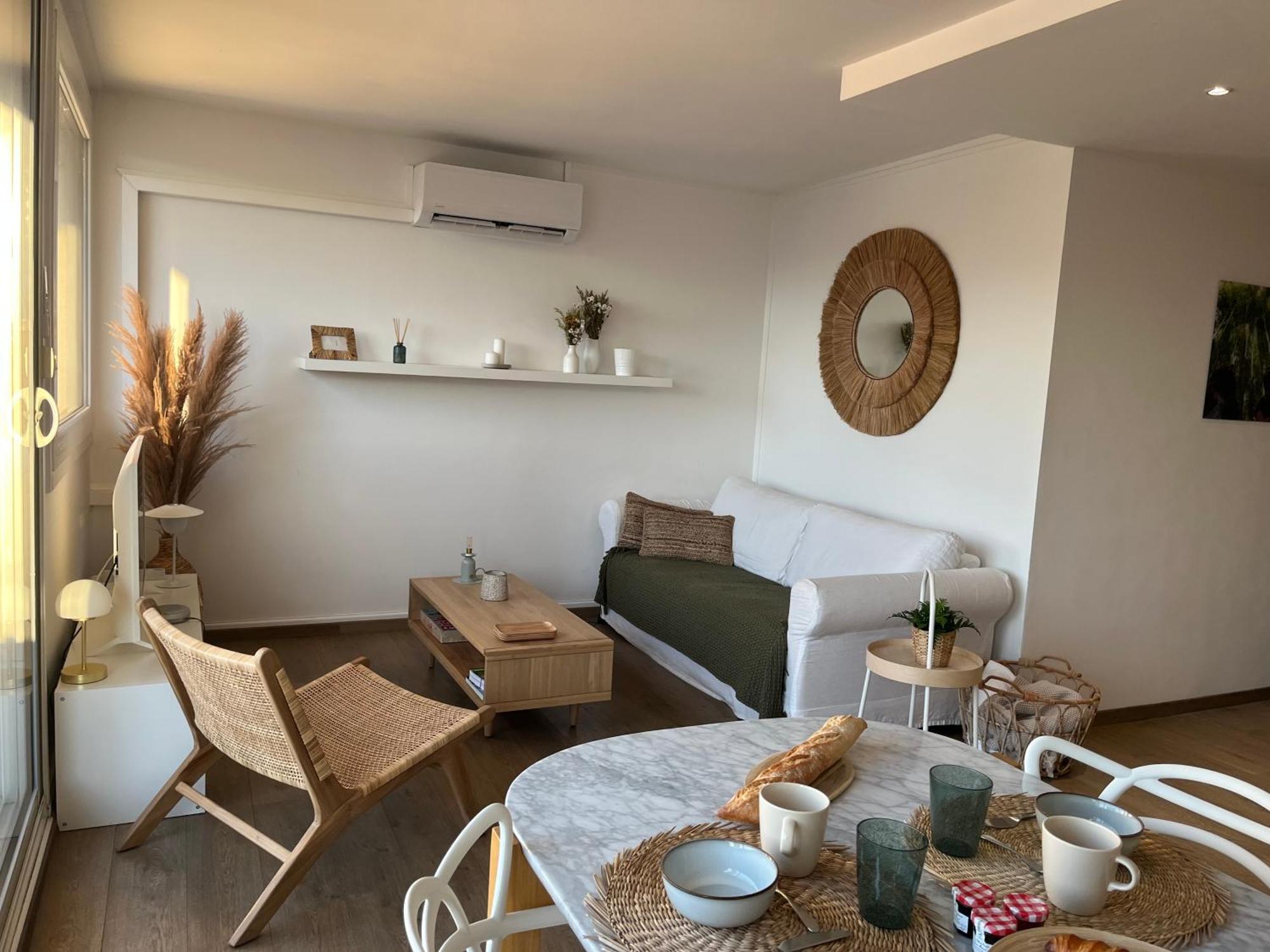 Terrasse Vue Mer - Appartement 6 Pers, 3 Chambres Et Parking A St Tropez Saint Tropez Bagian luar foto